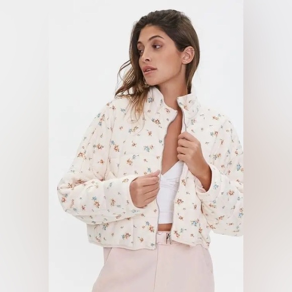 Forever 21 Light Pink Floral Quilted Full Zip Cropped Jacket Plus Size 1X - Picture 1 of 9